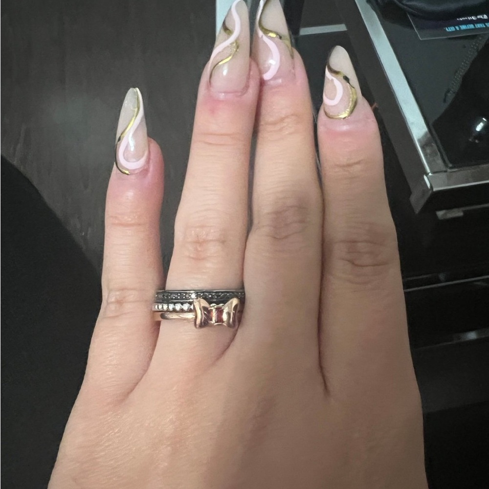 Disney Women's Pink and Silver Bow Ring Trio - Picture 7 of 8